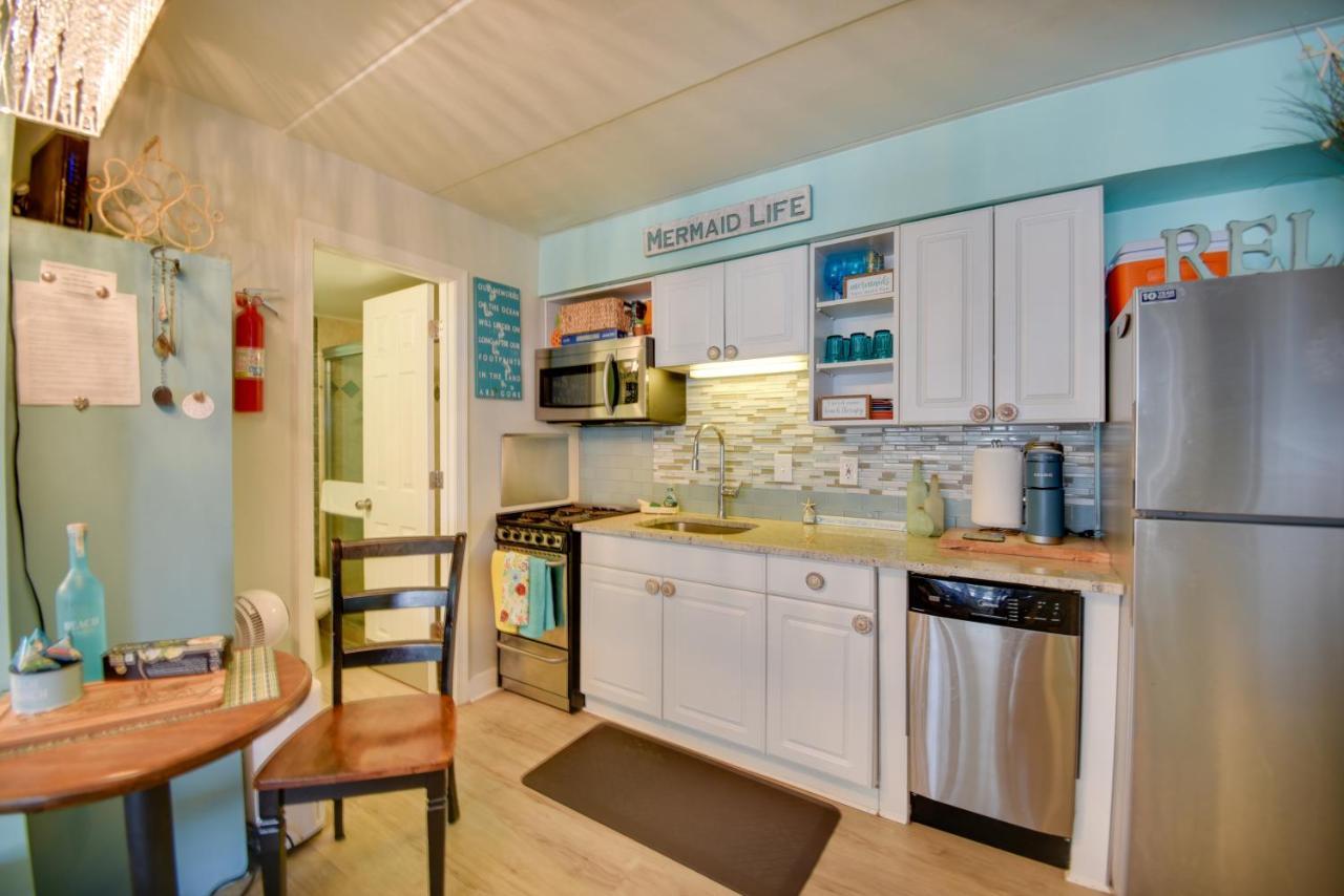Chic Virginia Beach Retreat - Pool, Steps To Beach Екстериор снимка