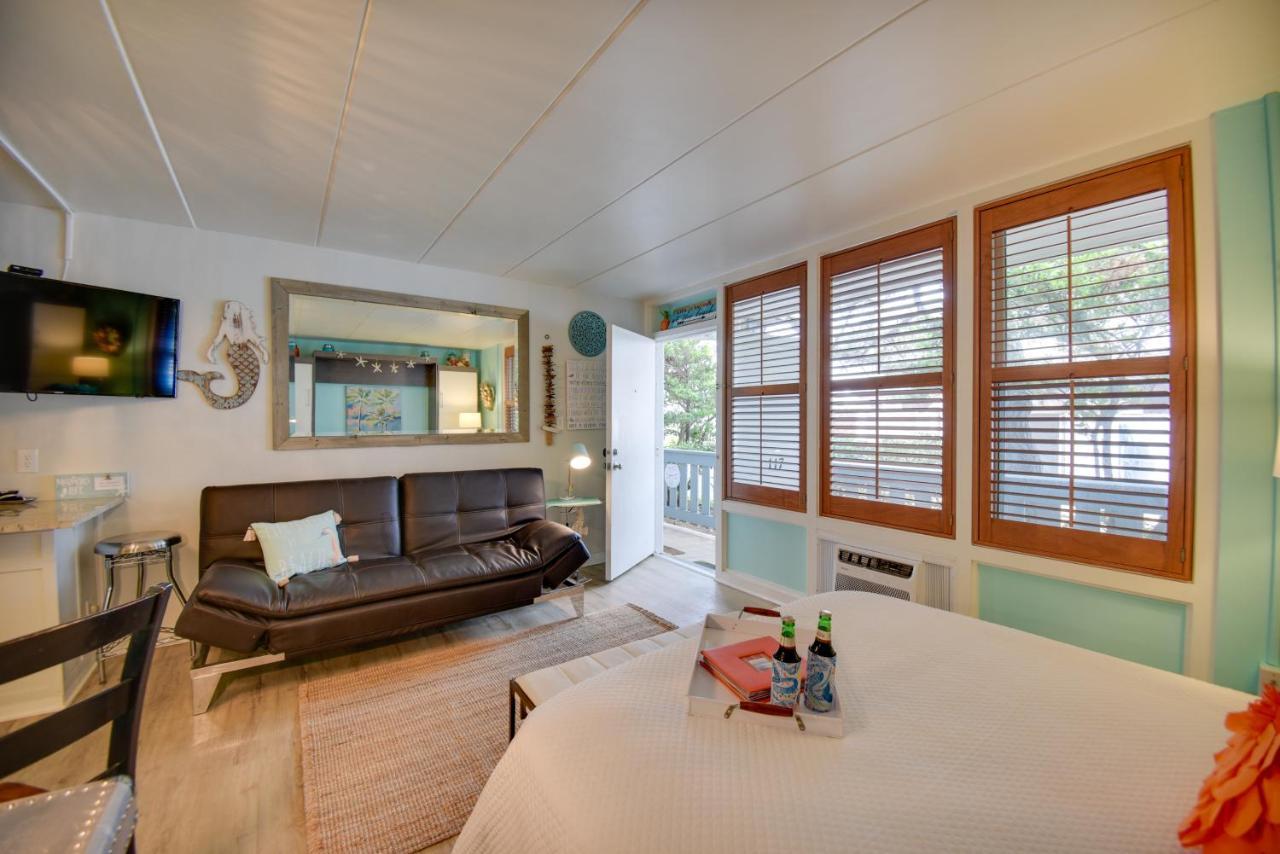 Chic Virginia Beach Retreat - Pool, Steps To Beach Екстериор снимка