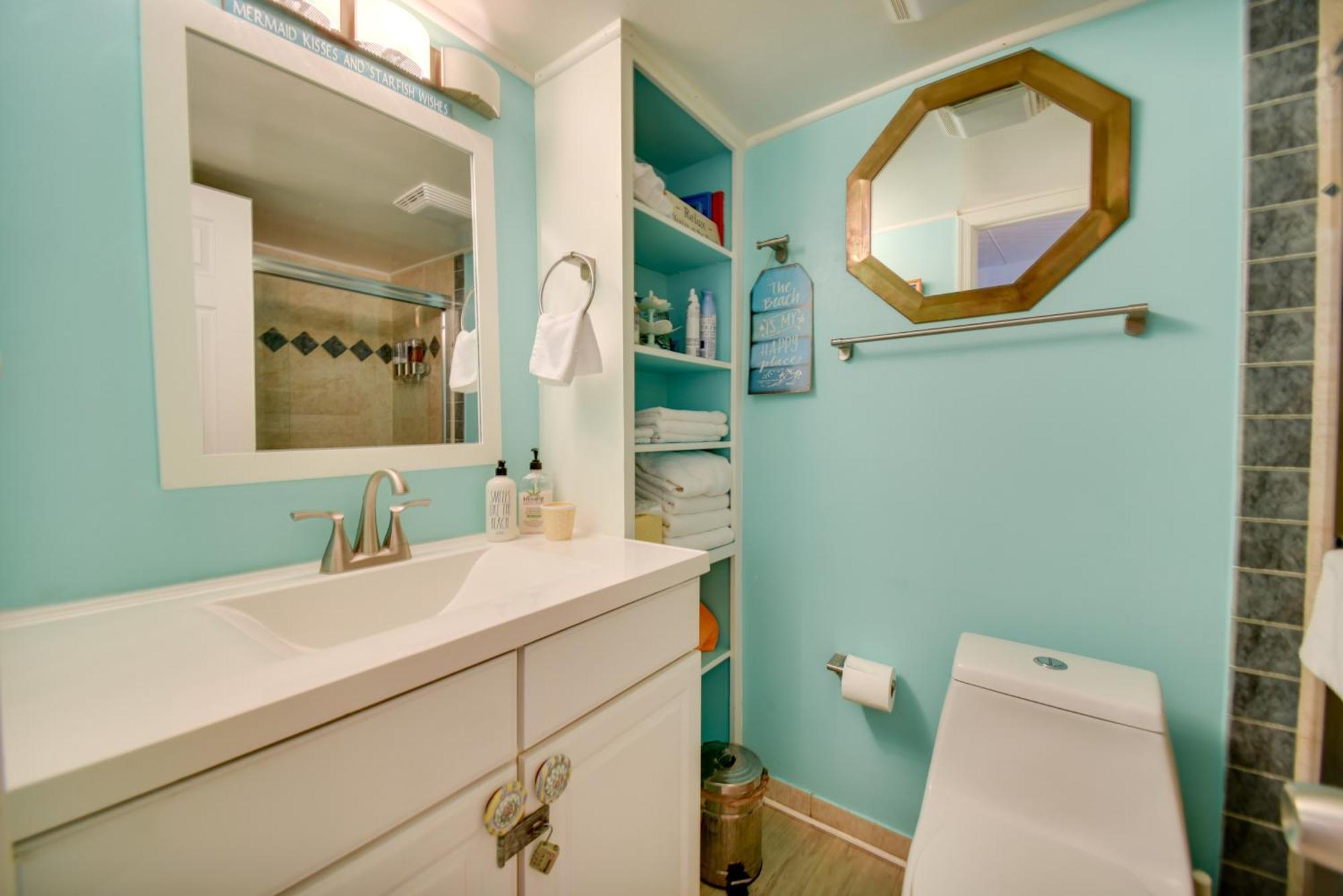 Chic Virginia Beach Retreat - Pool, Steps To Beach Екстериор снимка