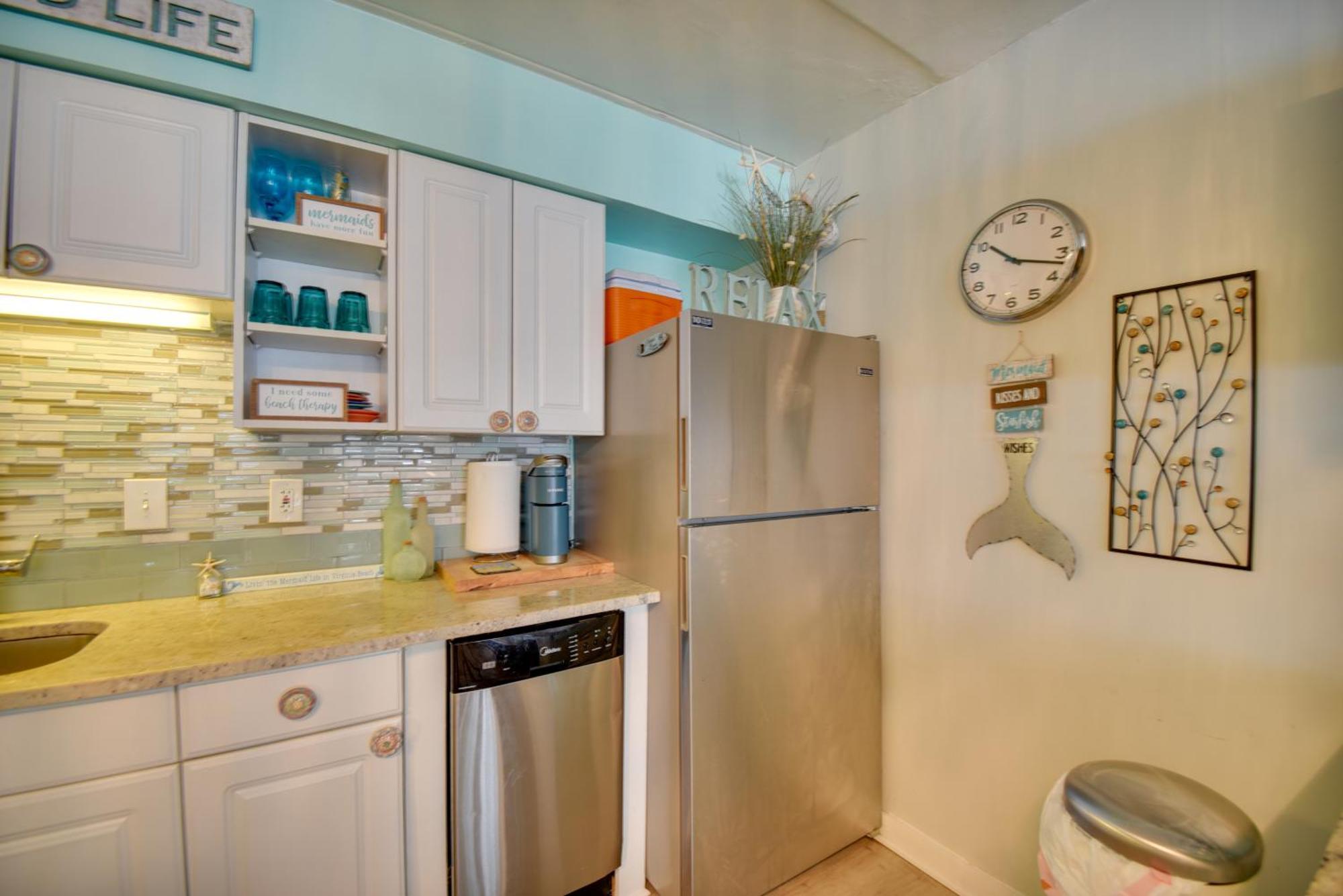 Chic Virginia Beach Retreat - Pool, Steps To Beach Екстериор снимка