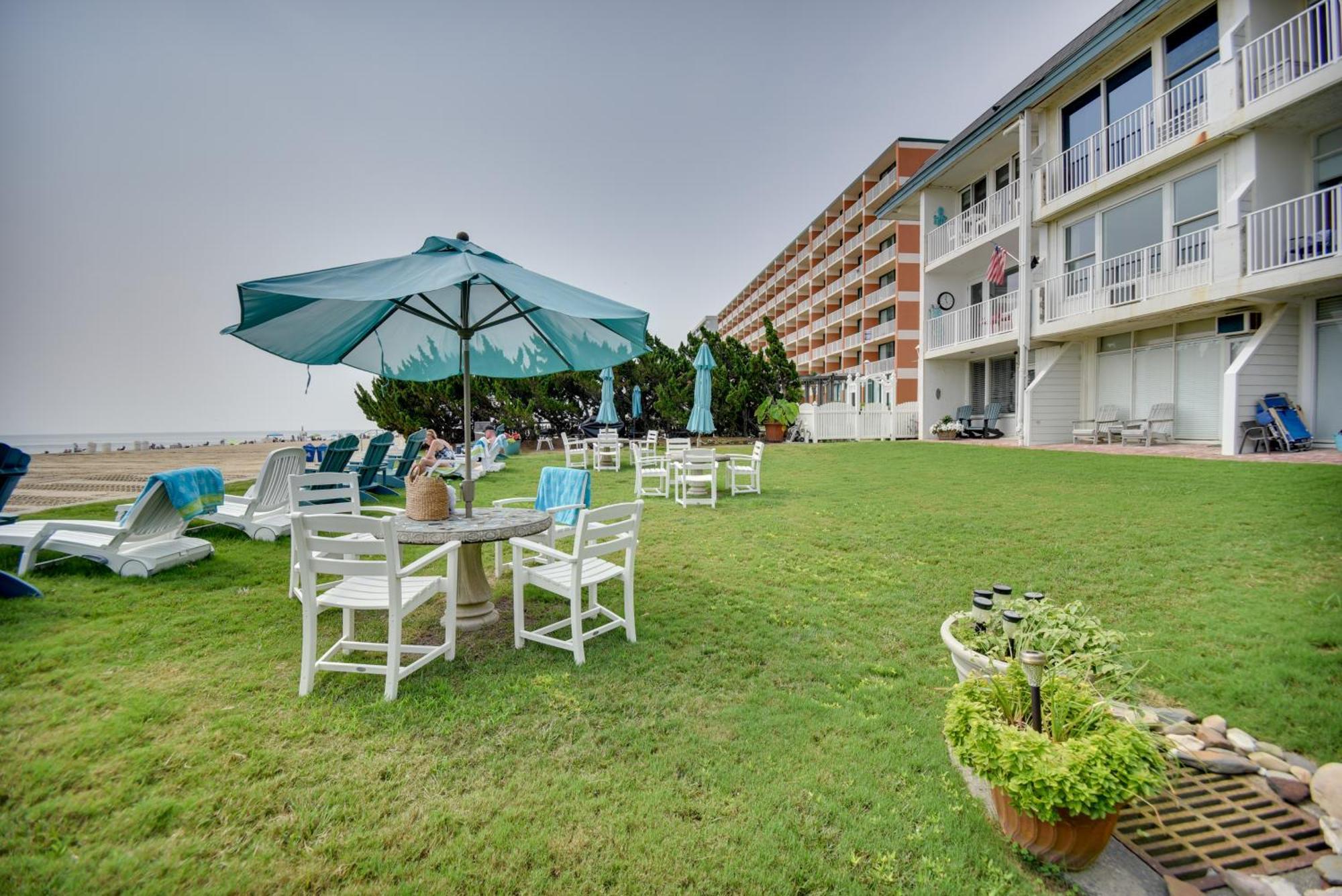 Chic Virginia Beach Retreat - Pool, Steps To Beach Екстериор снимка